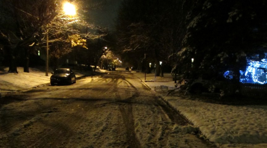 [20141117 Slushy Snow on Daniel Avenue]